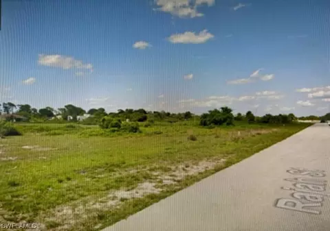 469 Rajah St, Lehigh Acres, FL 33974