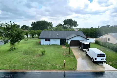 11 Lorelei Ave, Lehigh Acres, FL 33936