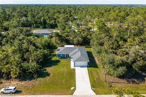 6040 S Moss Cir, Labelle, FL 33935