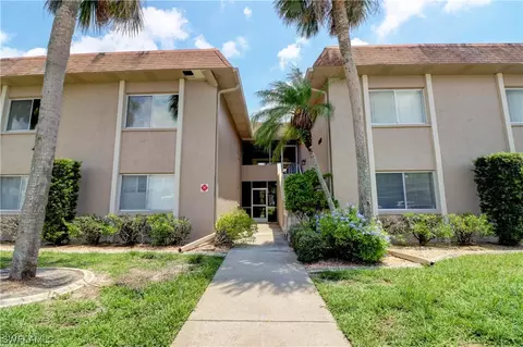 1697 Golf Club Dr #2, North Fort Myers, FL 33903