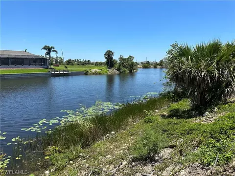 1254 NE 40th St, Cape Coral, FL 33909