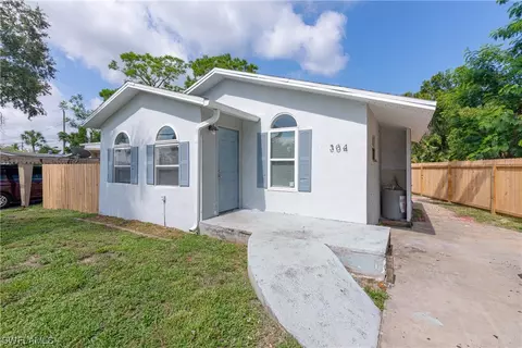 304 Kingston Dr, Fort Myers, FL 33905