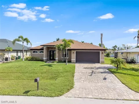 605 Retunda Pkwy W, Cape Coral, FL 33904