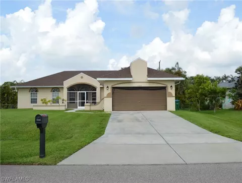 1105 SW 11th Ave, Cape Coral, FL 33991