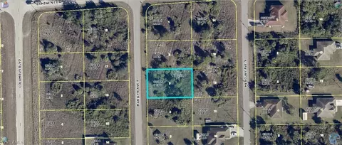 913 Marilyn Ave S, Lehigh Acres, FL 33974
