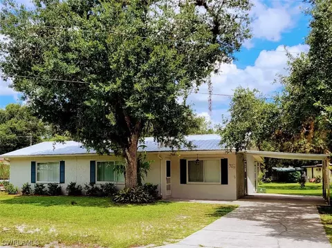 329 Riverview Dr, Labelle, FL 33935