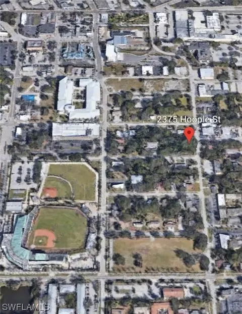 2375 Hoople St, Fort Myers, FL 33901