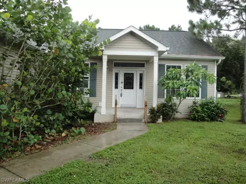 302 Harry Ave N, Lehigh Acres, FL 33971