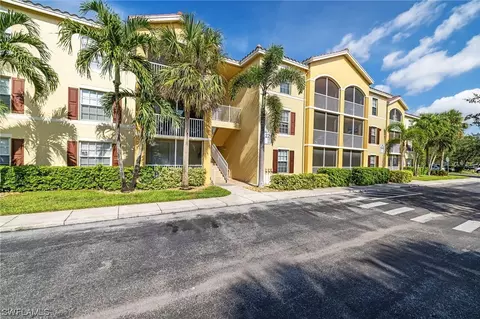 4122 Residence Dr #119, Fort Myers, FL 33901