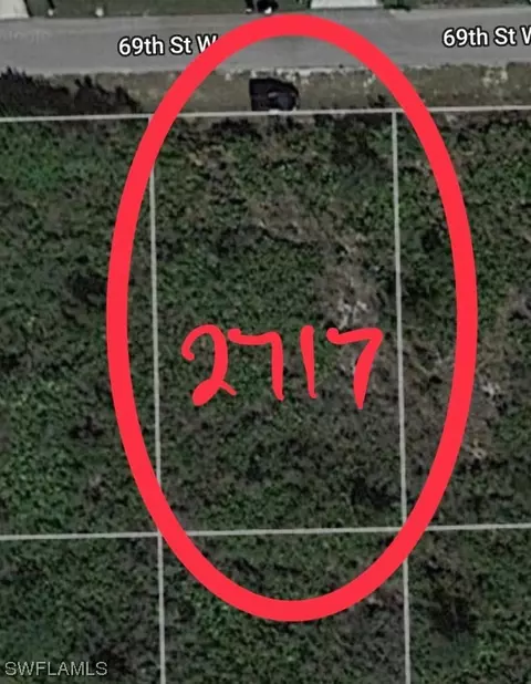 2717 69th St W, Lehigh Acres, FL 33971