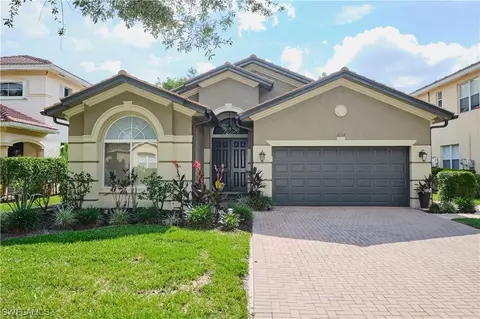 2124 Par Dr, Naples, FL 34120