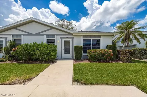 6825 Bogey Dr, Fort Myers, FL 33919