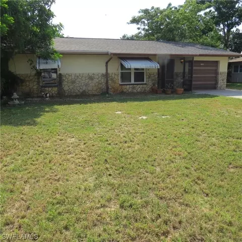27069 Allan St, Bonita Springs, FL 34135