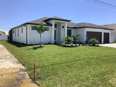 201 SW 31st Pl, Cape Coral, FL 33991
