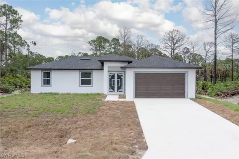 3212 71st St W, Lehigh Acres, FL 33971