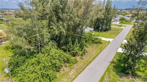 129 SW 34th Ave, Cape Coral, FL 33991