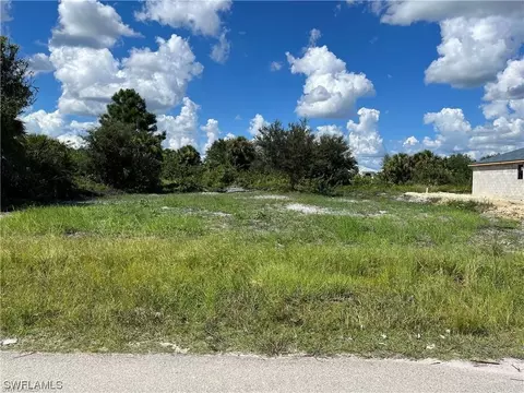 815 Wolverine St E, Lehigh Acres, FL 33974