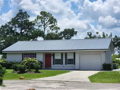 2015 Lighthouse Ct, Labelle, FL 33935