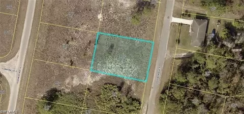 720 Goldwyn Ave S, Lehigh Acres, FL 33974