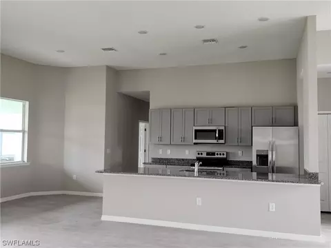 532 David Cir, Labelle, FL 33935 photo 4