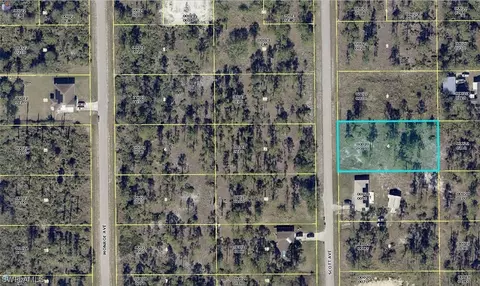916 Scott Ave, Lehigh Acres, FL 33972