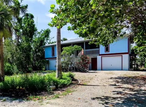 1535 Centre St, Sanibel, FL 33957