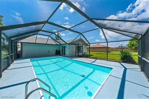 1411 SE 5th Pl, Cape Coral, FL 33990