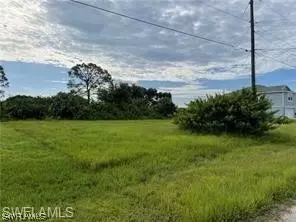 2713 NW 26th Pl, Cape Coral, FL 33993