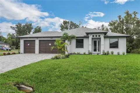 14081 Benedict St, Fort Myers, FL 33905