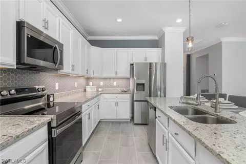 17569 Ashcomb Way, Estero, FL 33928 photo 5