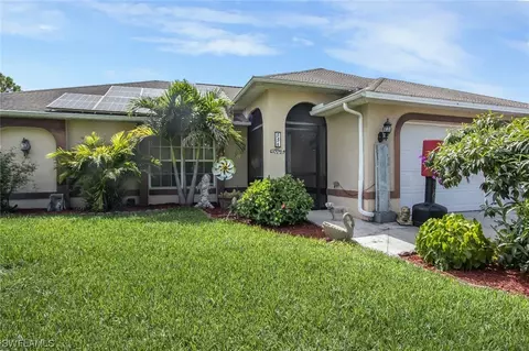 3412 33rd St SW, Lehigh Acres, FL 33976