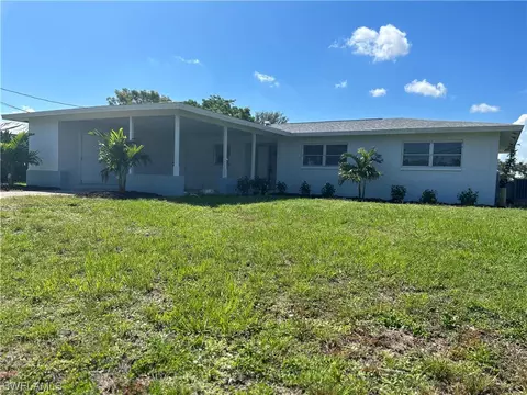 1048 NE Pine Island Ln, Cape Coral, FL 33993
