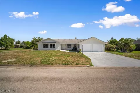 507 Corinne Dr, Lehigh Acres, FL 33936