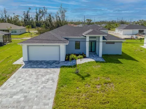 343 SW 24th Pl, Cape Coral, FL 33991