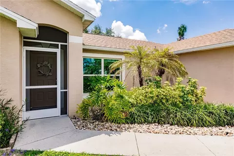 306 SE 21st Pl, Cape Coral, FL 33990