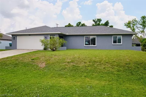 145 NE 6th Pl, Cape Coral, FL 33909