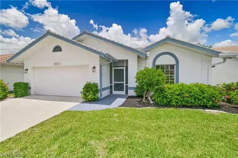 16126 Kelly Woods Dr, Fort Myers, FL 33908