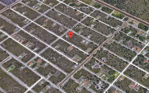 2614 71st St W, Lehigh Acres, FL 33971