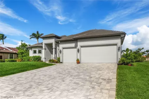 11402 Royal Tee Cir, Cape Coral, FL 33991
