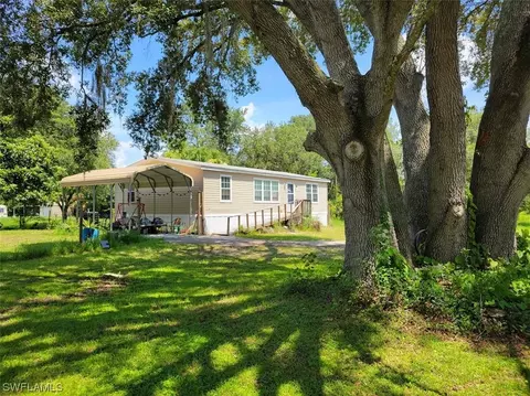 1543 Palomino Dr, Moore Haven, FL 33471