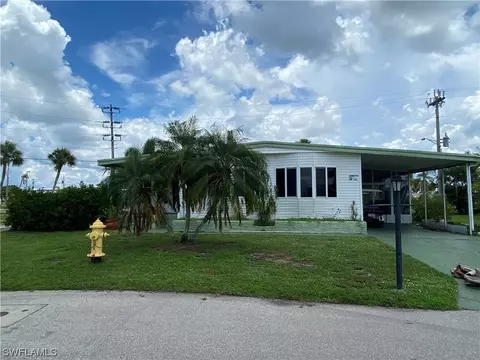 5683 Captain John Smith Loop, North Fort Myers, FL 33917