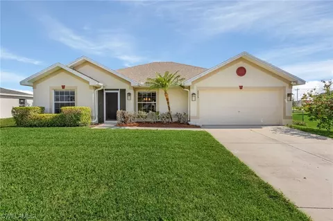 2215 NW 23rd Ter, Cape Coral, FL 33993