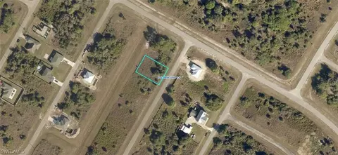 8003 Olive Cir, Labelle, FL 33935