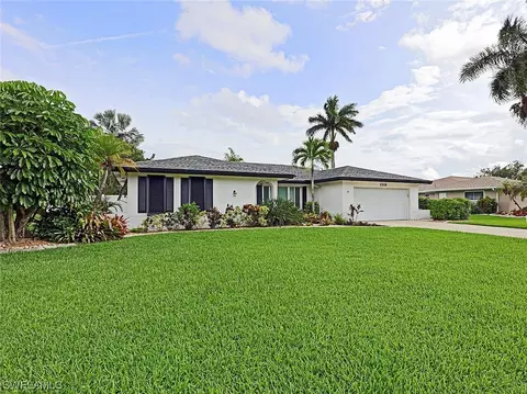 1528 Manchester Blvd, Fort Myers, FL 33919