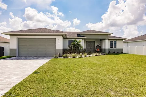 841 NE 7th Pl, Cape Coral, FL 33909