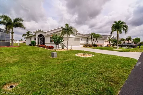 17511 Fan Palm Ct, North Fort Myers, FL 33917