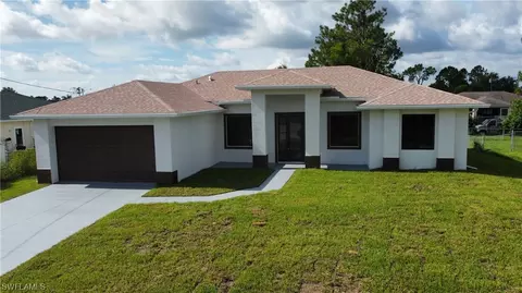 4207 10th St SW, Lehigh Acres, FL 33976