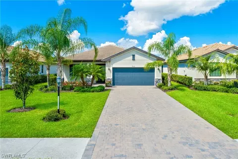 19556 Utopia Ln, Estero, FL 33928 photo 2