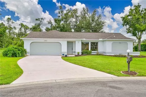6781 Saint Ives Ct, Fort Myers, FL 33966