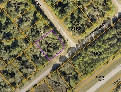 Norton Dr, North Port, FL 34288
